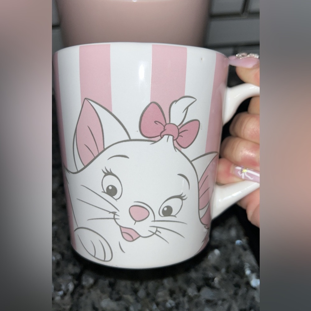 Disney mug Marie beautiful pink